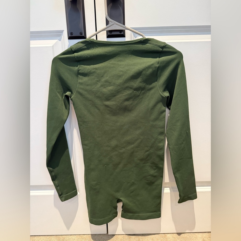 Amazon Romper - Picture 3 of 3
